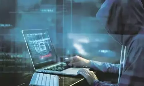 doctor loses Rs 7.5 lakh  trying to update mobile number on stock market app,cyber crime in mumbai,സ്റ്റോക്ക് മാർക്കറ്റ് ആപ്പിൽ മൊബൈൽ നമ്പർ അപ്‌ഡേറ്റ് ചെയ്യാൻ ശ്രമിച്ചു,ഡോക്ടർക്ക് നഷ്ടമായത് ഏഴരലക്ഷം രൂപ,സൈബര്‍ തട്ടിപ്പ്,മുംബൈയില്‍ സൈബര്‍ തട്ടിപ്പ്