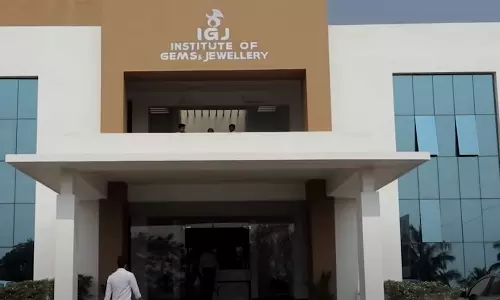 Jewellery Design,Institute of Gems and Jewelery studies ,ഇൻസ്റ്റിറ്റ്യൂട്ട് ഓഫ് ജെംസ് ആന്റ് ജ്വല്ലറി പഠനം രാജ്യാന്തരനിലവാരത്തിലേക്ക്. Jewellery Design,Institute of Gems and Jewelery studies ,ഇൻസ്റ്റിറ്റ്യൂട്ട് ഓഫ് ജെംസ് ആന്റ് ജ്വല്ലറി പഠനം രാജ്യാന്തരനിലവാരത്തിലേക്ക്.