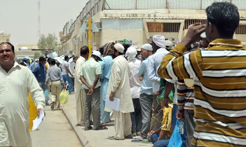 change in sponsorship of domestic workers Those who belong to Huroob cannot