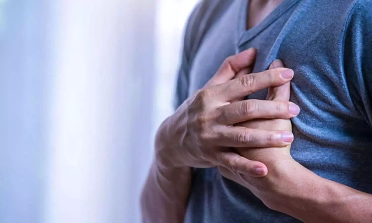 Are you seeing these symptoms, warning of a heart attack, symptomd of heart attack, latest malayalam news, നിങ്ങൾ ഈ ലക്ഷണങ്ങൾ കാണുന്നുണ്ടോ, ഹൃദയാഘാതത്തെക്കുറിച്ചുള്ള മുന്നറിയിപ്പ്, ഹൃദയാഘാതത്തിന്റെ ലക്ഷണങ്ങൾ, ഏറ്റവും പുതിയ മലയാളം വാർത്ത Are you seeing these symptoms, warning of a heart attack, symptomd of heart attack, latest malayalam news, നിങ്ങൾ ഈ ലക്ഷണങ്ങൾ കാണുന്നുണ്ടോ, ഹൃദയാഘാതത്തെക്കുറിച്ചുള്ള മുന്നറിയിപ്പ്, ഹൃദയാഘാതത്തിന്റെ ലക്ഷണങ്ങൾ, ഏറ്റവും പുതിയ മലയാളം വാർത്ത