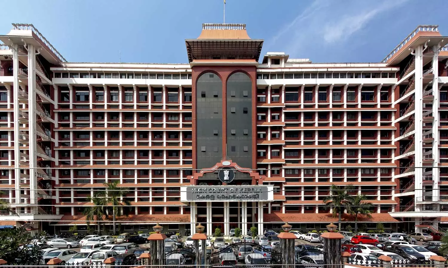 സ്വകാര്യമായി പോൺ വിഡിയോ കാണുന്നത് കുറ്റകരമല്ല-ഹൈക്കോടതി സ്വകാര്യമായി പോൺ വിഡിയോ കാണുന്നത് കുറ്റകരമല്ല-ഹൈക്കോടതി