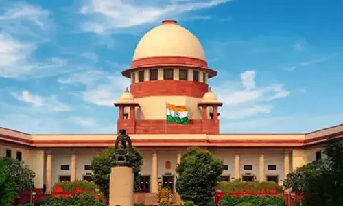 ലക്ഷദ്വീപിലെ സ്കൂളുകളിൽ ഉച്ചഭക്ഷണത്തിൽ നിന്ന് മാംസാഹാരം ഒഴിവാക്കിയ തീരുമാനത്തിൽ ഇടപെടാനാവില്ലെന്ന് സുപ്രീംകോടതി ലക്ഷദ്വീപിലെ സ്കൂളുകളിൽ ഉച്ചഭക്ഷണത്തിൽ നിന്ന് മാംസാഹാരം ഒഴിവാക്കിയ തീരുമാനത്തിൽ ഇടപെടാനാവില്ലെന്ന് സുപ്രീംകോടതി