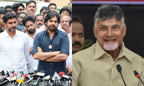Pawan Kalyan meets Chandrababu Naidu in jail will joins hands for Andhra polls