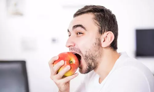ദിവസവും ഒരു ആപ്പിൾ നിർബന്ധമായും കഴിച്ചോളൂ, കാരണം ഇതാണ്