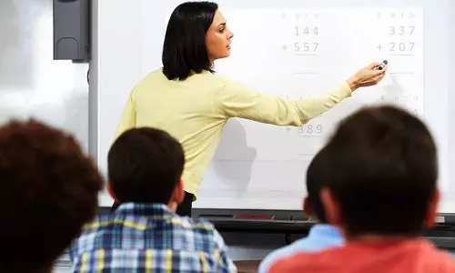 അതിഥി അധ്യാപക നിയമനം: വിരമിച്ച അധ്യാപകരെ പരിഗണിക്കാമെന്ന ഉത്തരവ് പിൻവലിച്ചു