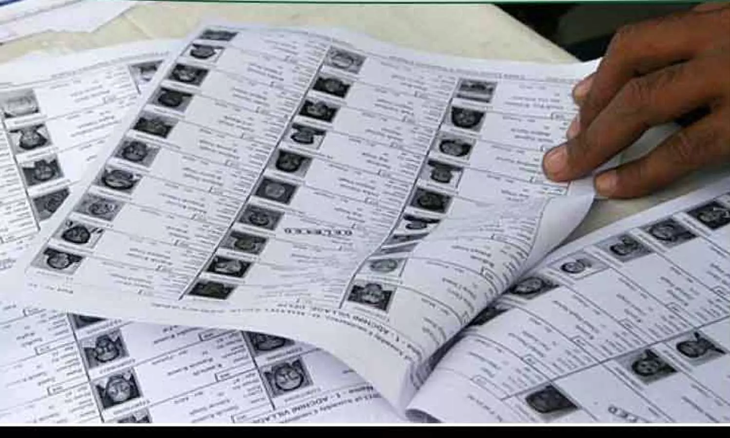 തദ്ദേശ വോട്ടർ പട്ടിക: സെപ്റ്റംബർ 23 വരെ പേര് ചേർക്കാം തദ്ദേശ വോട്ടർ പട്ടിക: സെപ്റ്റംബർ 23 വരെ പേര് ചേർക്കാം