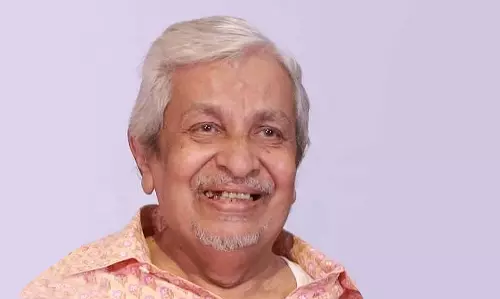 പ്രഫ. സി.ആര്‍ ഓമനക്കുട്ടന്‍: ക്ലാസ്സ് റൂമിന് പുറത്തെ അധ്യാപകന്‍