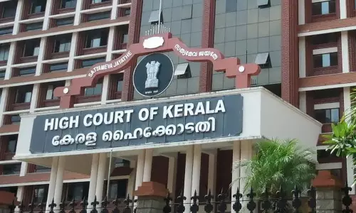 താനൂർ ലഹരിക്കേസ് പ്രതിയ്ക്ക് ജയിലിൽ മർദനമേറ്റെന്ന് പരാതി; റിപ്പോർട്ട് നൽകാൻ ഹൈക്കോടതി നിർദ്ദേശം