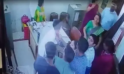 Kanpur school teacher thrashed by parent for making student do sit-ups