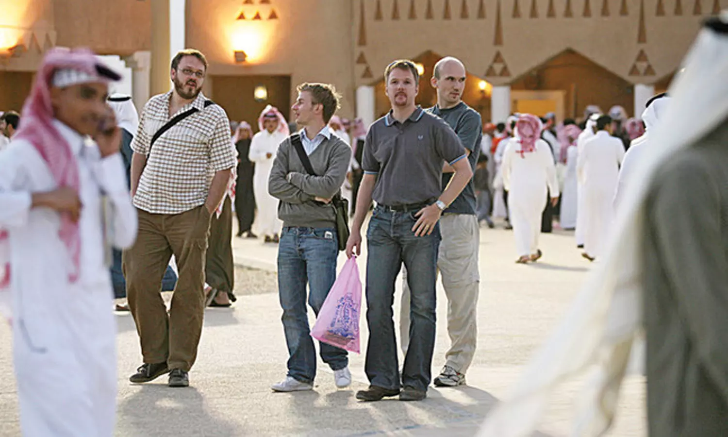 Saudi launches professional verification of foreigners