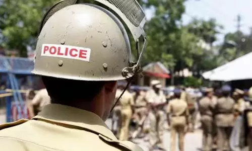 Kozhikode Scheduled Caste youth was abused by the police by turning him into a drunkard