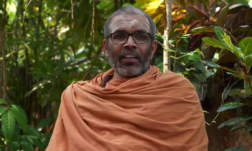 Just as a minister has protocol, temple worshipers also have protocol: Swami Chidananda Puri