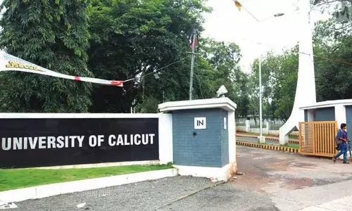 Governor Arif Mohammad Khan stays the Calicut Syndicate election process