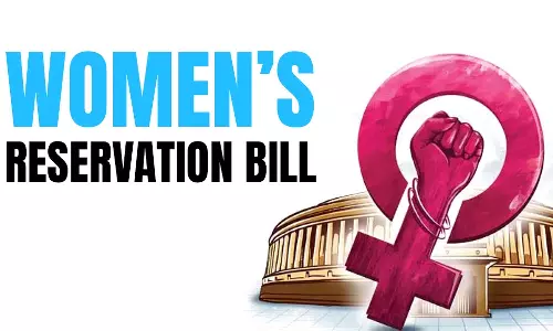 വനിതാ സംവരണ ബിൽ ലോക്‌സഭ പാസാക്കി; അനുകൂലിച്ചത് 454 എം.പിമാർ