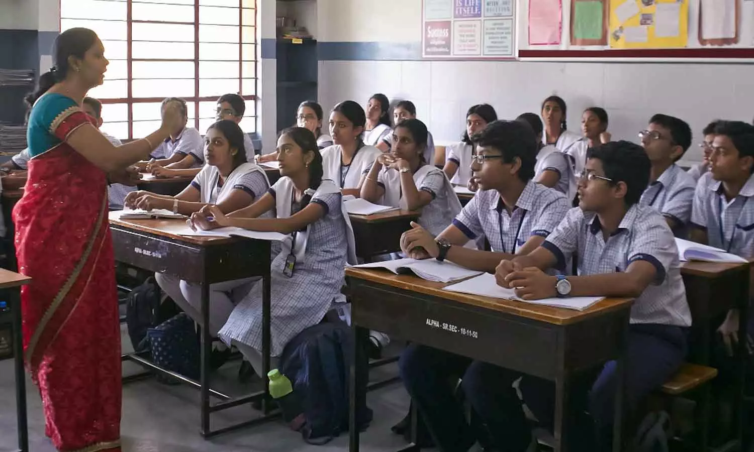 സ്കൂൾ മേഖലയിലെ അധ്യാപന രീതിയിൽ സമഗ്രമായ മാറ്റം വേണമെന്ന് പാഠ്യപദ്ധതി ചട്ടക്കൂടിൽ നിർദേശം സ്കൂൾ മേഖലയിലെ അധ്യാപന രീതിയിൽ സമഗ്രമായ മാറ്റം വേണമെന്ന് പാഠ്യപദ്ധതി ചട്ടക്കൂടിൽ നിർദേശം
