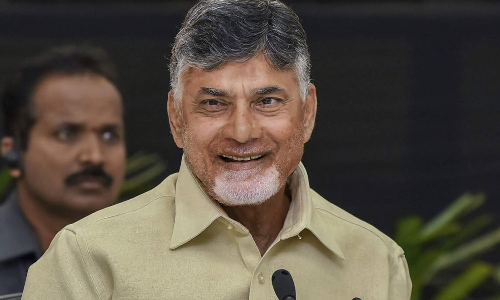 അഴിമതിക്കേസില്‍ എഫ്.ഐ.ആര്‍ റദ്ദാക്കണം; സുപ്രീംകോടതിയെ സമീപിച്ച് ചന്ദ്രബാബു നായിഡു