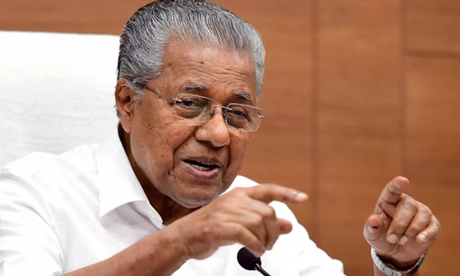 സർക്കാരിന്റെ നേട്ടങ്ങൾ ജനങ്ങളിൽ എത്തരുതെന്ന് ചിലർ ആഗ്രഹിക്കുന്നു അതിനാണ് വിവാദങ്ങള്‍ ഉണ്ടാക്കുന്നത്: മുഖ്യമന്ത്രി