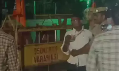 Security Lapse During PM Modis Varanasi Visit Security Lapse During PM Modis Varanasi Visit