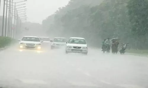 Kerala heavy rain update,rain news,kerala rain, Yellow alert  in kerala,കേരളത്തില്‍ ശക്തമായ മഴ,മഴ ശക്തമാകും, കേരളത്തില്‍ മഴ മുന്നറിയിപ്പ്, മഴ മുന്നറിയിപ്പ്,യെല്ലോ അലര്‍ട്ട്