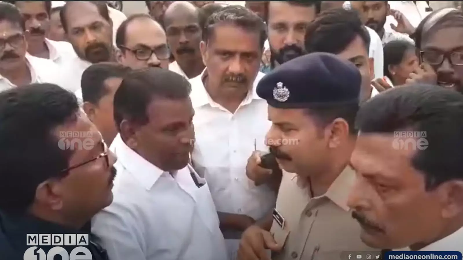 congress cpm dispute nedumbam