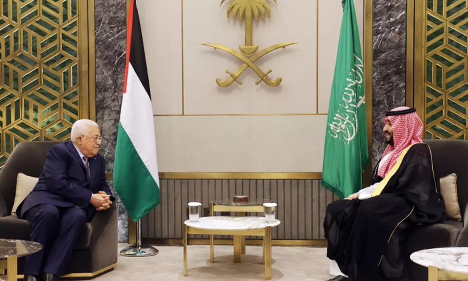 സൗദി സംഘം ഫലസ്തീനിലേക്ക്; മഹ്മൂദ് അബ്ബാസുമായി ചര്‍ച്ച നടത്തും