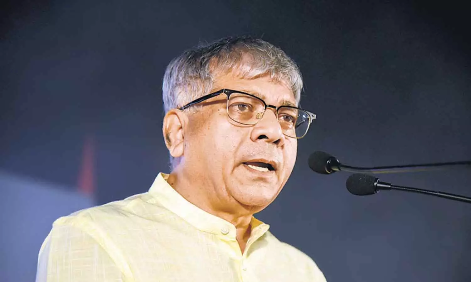 പ്രകാശ് അംബേദ്കര് പ്രകാശ് അംബേദ്കര്