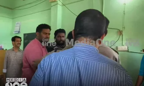 പത്തനംതിട്ട സഹകരണ ബാങ്ക് തെരഞ്ഞെടുപ്പ്: എസ്.എഫ്.ഐ നേതാവ് കള്ളവോട്ട് ചെയ്‌തെന്ന് ആരോപണം; ദൃശ്യങ്ങൾ പുറത്ത്