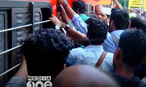 ജനറൽ കംപാർട്മെന്റുകൾ ജനറൽ കംപാർട്മെന്റുകൾ