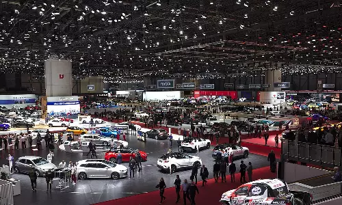 Preparations for the Geneva Motor Show, Geneva Motor Show, ടൊയോട്ട, ലക്‌സസ്, പോർഷെ, ഫോക്‌സ് വാഗൻ, കിയ, ഓഡി, ലംബോർഗിനി, ബി.എം.ഡബ്ല്യൂ, Toyota, Lexus, Porsche, Volkswagen, Kia, Audi, Lamborghini, BMW