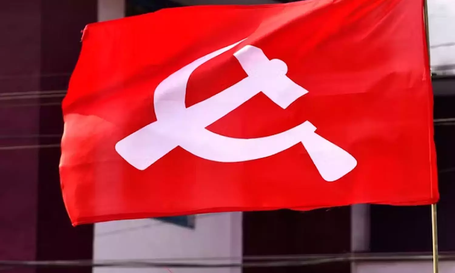 ഒക്കത്തും തോളത്തുമിരുത്തി മന്ത്രിമാരെ വഷളാക്കി; സർക്കാരിനെതിരെ അതിരൂക്ഷ വിമർശനവുമായി സി.പി.ഐ സംസ്ഥാന കൗൺസിൽ ഒക്കത്തും തോളത്തുമിരുത്തി മന്ത്രിമാരെ വഷളാക്കി; സർക്കാരിനെതിരെ അതിരൂക്ഷ വിമർശനവുമായി സി.പി.ഐ സംസ്ഥാന കൗൺസിൽ