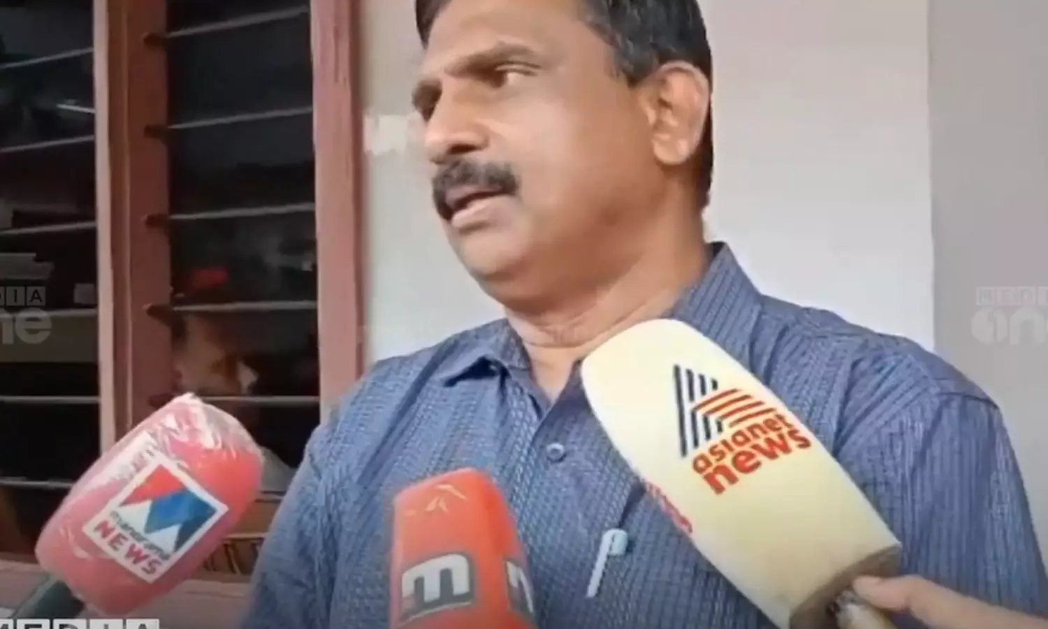 Akhil Sajeev is a fraud, PB Harshakumar, bribe, health minister, latest malayalam news, അഖിൽ സജീവ്, പി ബി ഹർഷകുമാർ, കൈക്കൂലി, ആരോഗ്യമന്ത്രി, ഏറ്റവും പുതിയ മലയാളം വാർത്ത