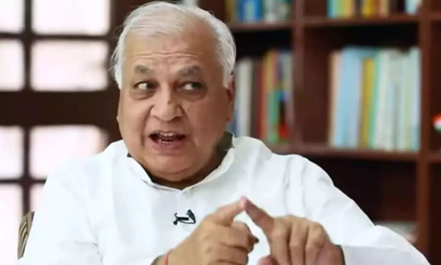 തന്നെ സമ്മർദത്തിലാക്കി കാര്യം നേടാമെന്ന് സർക്കാർ കരുതേണ്ട, താൻ വഴങ്ങില്ല; ഗവർണർ