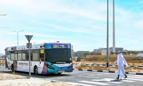 tests for driverless buses