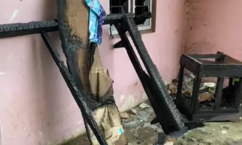pathanamthitta omanallur house fire