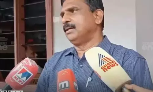 Akhil Sajeev is a fraud, PB Harshakumar, bribe, health minister, latest malayalam news, അഖിൽ സജീവ്, പി ബി ഹർഷകുമാർ, കൈക്കൂലി, ആരോഗ്യമന്ത്രി, ഏറ്റവും പുതിയ മലയാളം വാർത്ത