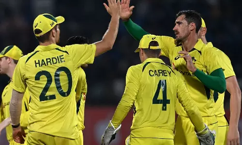 മൂന്നിൽ വീണു; ഓസീസിനെതിരായ അവസാന ഏകദിനത്തിൽ ഇന്ത്യക്ക് തോൽവി മൂന്നിൽ വീണു; ഓസീസിനെതിരായ അവസാന ഏകദിനത്തിൽ ഇന്ത്യക്ക് തോൽവി