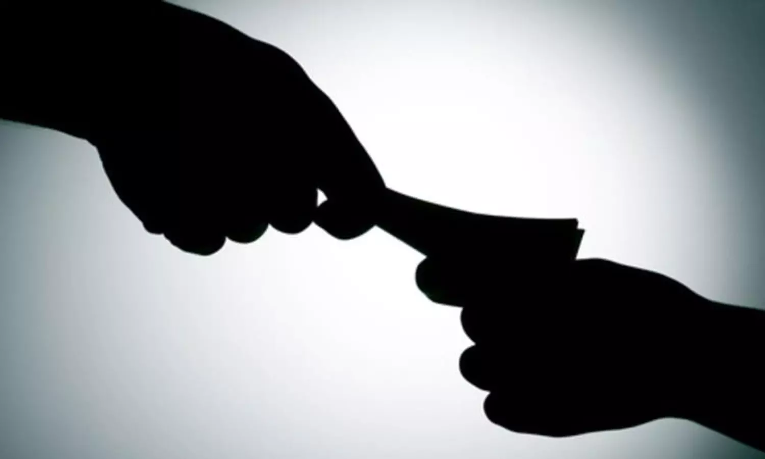 bribe,Idukki,bribes from timber merchants,latest malayalam news,കൈക്കൂലി; ഇടുക്കിയിൽ ഫോറസ്റ്റ് ഉദ്യോഗസ്ഥർക്ക് സസ്പെൻഷൻ,ഇടുക്കി,കൈക്കൂലി bribe,Idukki,bribes from timber merchants,latest malayalam news,കൈക്കൂലി; ഇടുക്കിയിൽ ഫോറസ്റ്റ് ഉദ്യോഗസ്ഥർക്ക് സസ്പെൻഷൻ,ഇടുക്കി,കൈക്കൂലി