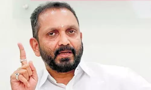 Health Minister,  personal staff, akhil mathew, akil sajeevan, K. Surendran, latest malayalam news, ആരോഗ്യമന്ത്രി, പേഴ്‌സണൽ സ്റ്റാഫ്, അഖിൽ മാത്യു, അകിൽ സജീവൻ, കെ. സുരേന്ദ്രൻ, ഏറ്റവും പുതിയ മലയാളം വാർത്ത