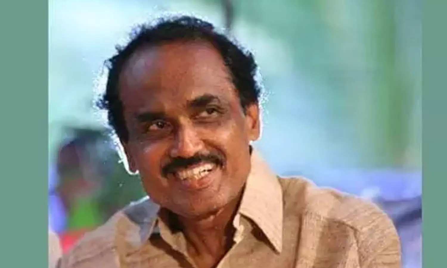 വടകര മുൻ എം.എൽ.എ അഡ്വ.എം.കെ.പ്രേംനാഥിൻ്റെ മൃതദേഹം സംസ്കരിച്ചു വടകര മുൻ എം.എൽ.എ അഡ്വ.എം.കെ.പ്രേംനാഥിൻ്റെ മൃതദേഹം സംസ്കരിച്ചു