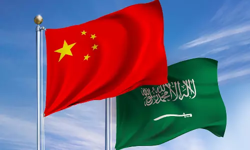 സൗദി-ചൈന ടൂറിസം കരാറിൽ ഒപ്പുവെച്ചു; ചൈനീസ് പൗരന്മാർക്ക് ഇ-വിസ അനുവദിക്കും