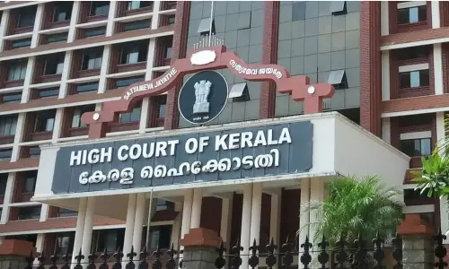 കാണിക്കയായി ലഭിച്ച സ്വർണം ഗോൾഡ് മോണിറ്റൈസേഷൻ സ്കീമിൽ നിക്ഷേപിക്കാൻ ഹൈക്കോടതിയുടെ അനുമതി