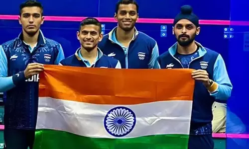 Indias 10th Gold, Pakistan, Mens Squash Team , asian games, latest malayalam news, ഇന്ത്യയുടെ പത്താം സ്വർണം, പാകിസ്ഥാൻ, പുരുഷന്മാരുടെ സ്ക്വാഷ് ടീം, ഏഷ്യൻ ഗെയിംസ്, ഏറ്റവും പുതിയ മലയാളം വാർത്തകൾ