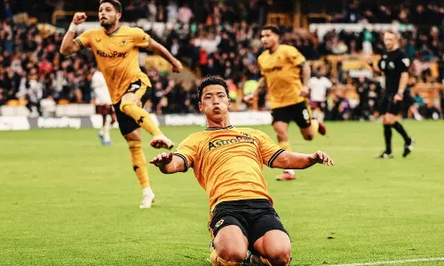 wolves beat Manchester city for 2-1 ad ending winning journey wolves beat Manchester city for 2-1 ad ending winning journey