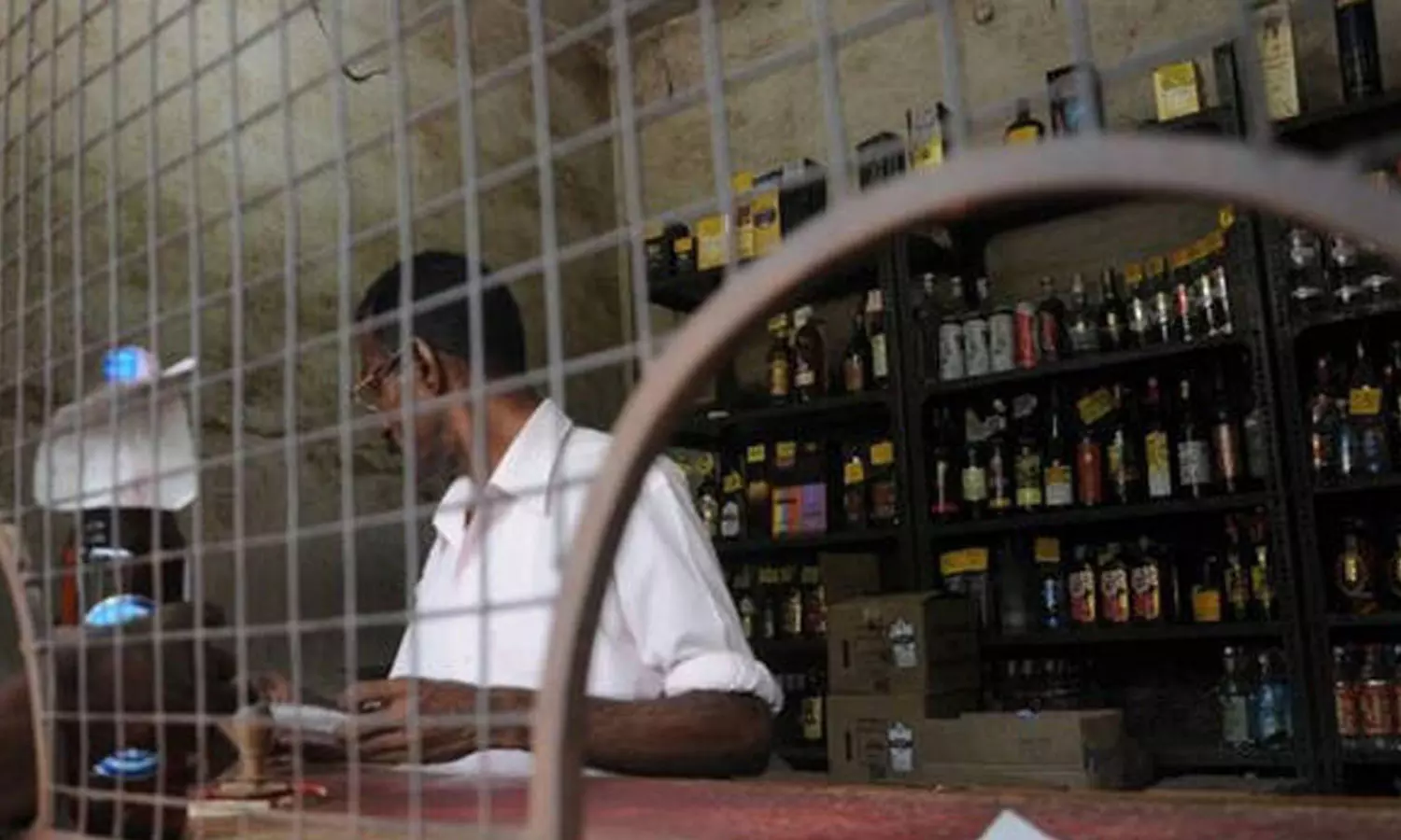 theft in beverages outlet karunagappally kollam theft in beverages outlet karunagappally kollam