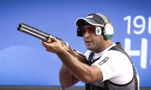 Kyanan Chenai won bronze medal in men trap shooting