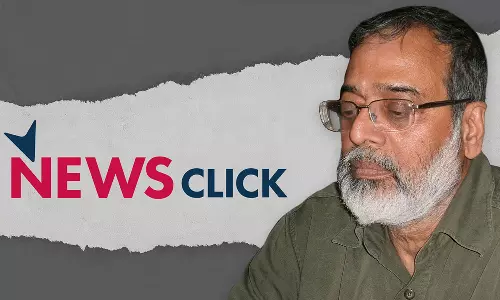 ന്യൂസ് ക്ലിക് എഡിറ്റർ പ്രബിർ പുരകായസ്ഥയെ പൊലീസ് കസ്റ്റഡിയിലെടുത്തു ന്യൂസ് ക്ലിക് എഡിറ്റർ പ്രബിർ പുരകായസ്ഥയെ പൊലീസ് കസ്റ്റഡിയിലെടുത്തു