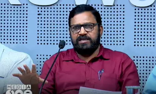 Political Motive Behind EDs Move, Co-operative sector employees, karuvannur bank, ed, latest malayalam news, ഇഡിയുടെ നീക്കത്തിന് പിന്നിലെ രാഷ്ട്രീയ ലക്ഷ്യം, സഹകരണ മേഖലയിലെ ജീവനക്കാർ, കരുവണ്ണൂർ ബാങ്ക്, ഇഡി, ഏറ്റവും പുതിയ മലയാളം വാർത്തകൾ,