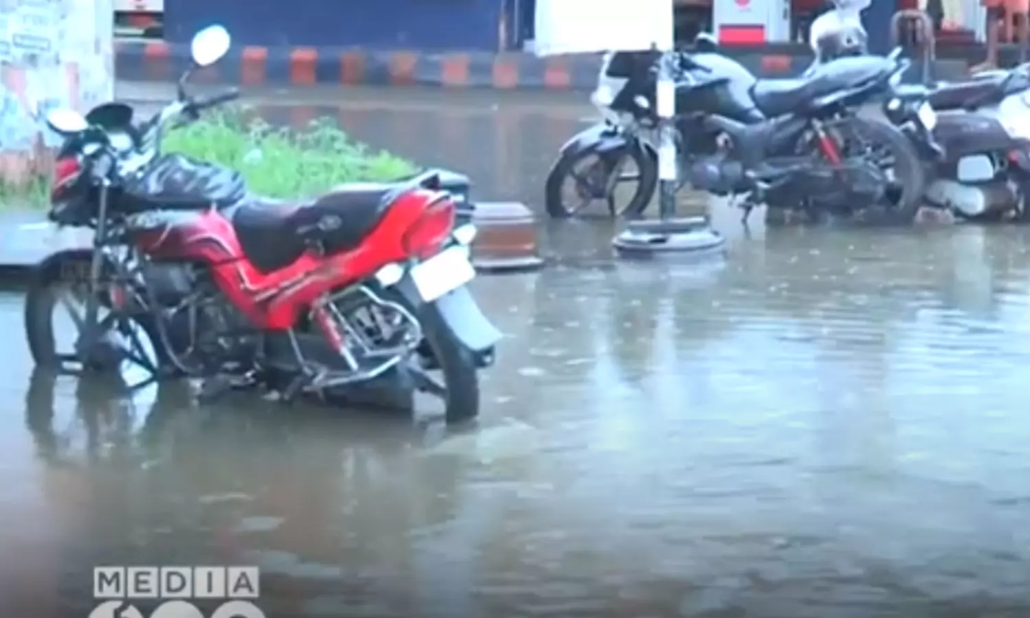 High Court intervened again in water lock in Kochi city,latest malayalam news,കൊച്ചി നഗരത്തിലെ വെള്ളക്കെട്ട്, ,കൊച്ചിയിലെ വെള്ളക്കെട്ടില് ഇടപെട്ട് ഹൈക്കോടതി High Court intervened again in water lock in Kochi city,latest malayalam news,കൊച്ചി നഗരത്തിലെ വെള്ളക്കെട്ട്, ,കൊച്ചിയിലെ വെള്ളക്കെട്ടില് ഇടപെട്ട് ഹൈക്കോടതി