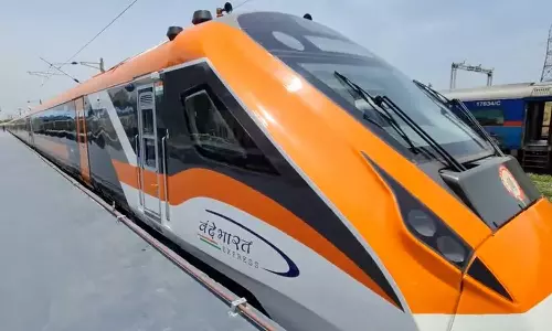 Railway Minister Ashwini Vaishnaw says no politics, 100% science in Vande Bharat in orange, Ashwini Vaishnaw, Vande Bharat in orange