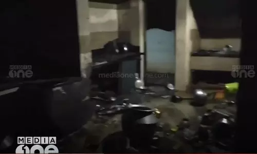 gas cylinder exploded in Malappuram,മലപ്പുറത്ത് ഗ്യാസ് സിലിണ്ടർ പൊട്ടിത്തെറിച്ചു,ഗ്യാസ് സിലിണ്ടർ പൊട്ടിത്തെറിച്ചു,ഗ്യാസ് സിലിണ്ടര് അപകടം,latest malayalam news gas cylinder exploded in Malappuram,മലപ്പുറത്ത് ഗ്യാസ് സിലിണ്ടർ പൊട്ടിത്തെറിച്ചു,ഗ്യാസ് സിലിണ്ടർ പൊട്ടിത്തെറിച്ചു,ഗ്യാസ് സിലിണ്ടര് അപകടം,latest malayalam news